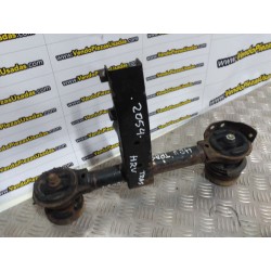 HONDA HRV 2001 - 1600-16V -- SOPORTE METALICO BAJOS INFERIOR COCHE